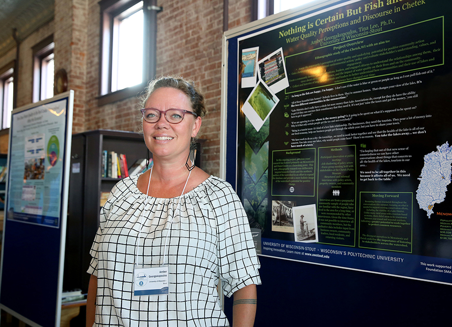 Amber Georgakopoulos presents research as part of the LAKES summer program at UW-Stout.